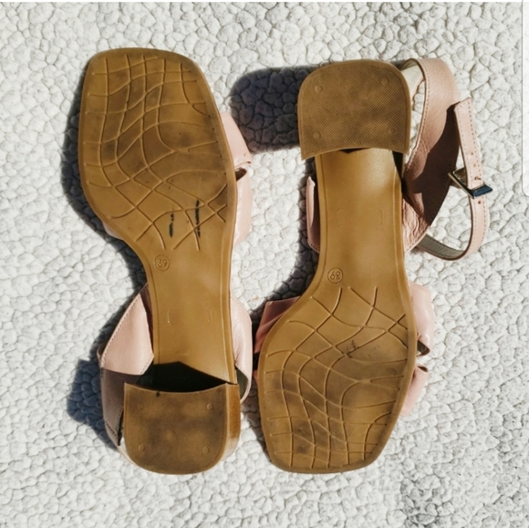 *HOST PICK* Feet First Pink Sandles - Picture 2 of 3